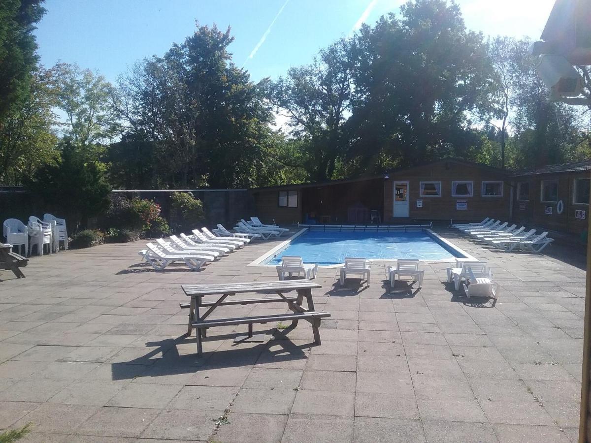 Caban Cwtch Villa Cenarth Kültér fotó